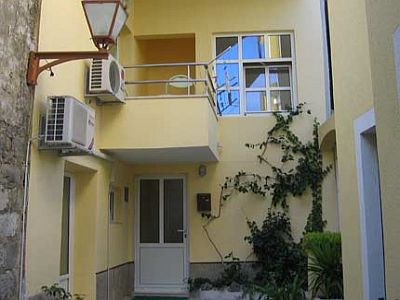 Apartments Podgora